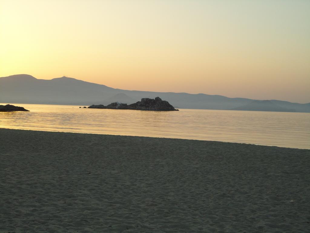 Mikri Vigla Hotel Buitenkant foto